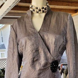 Designer J. R. Nite ----Womens Brown Metallic 3/4 Sleeves top